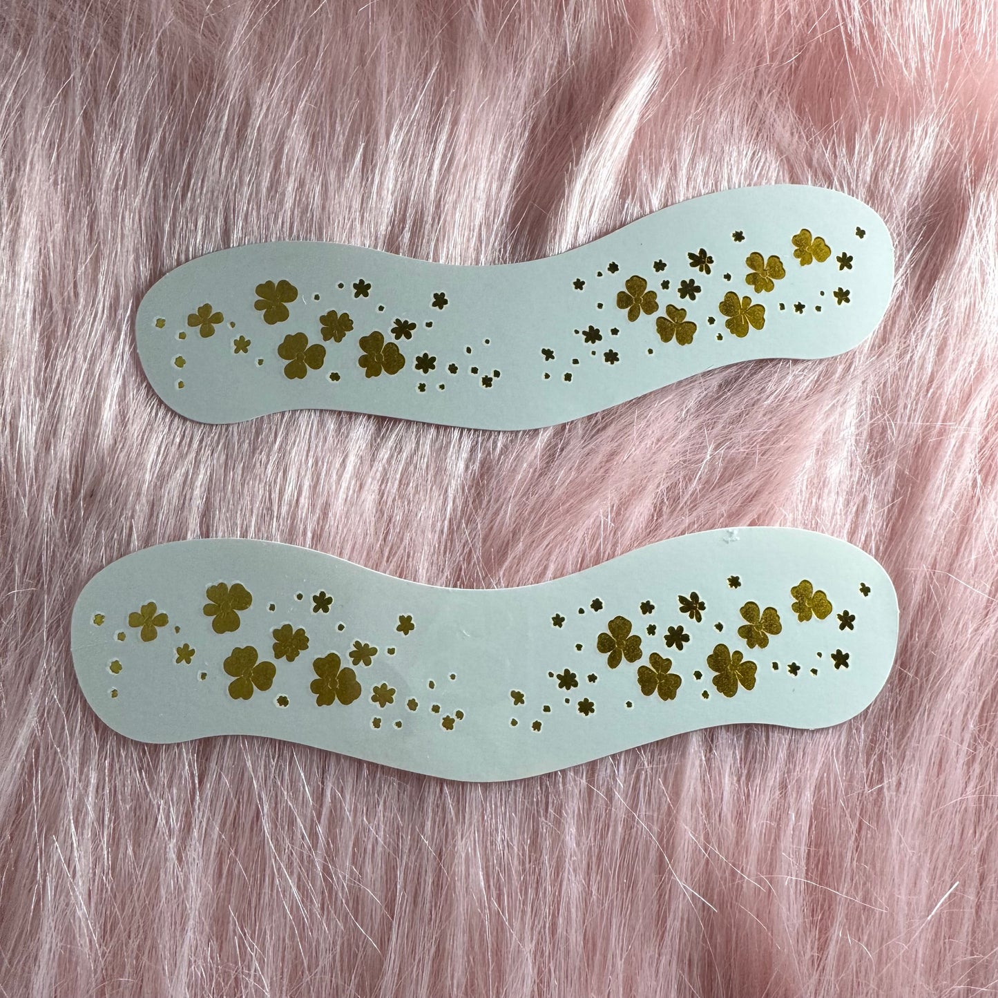 2 Pack Gold Clover Freckles